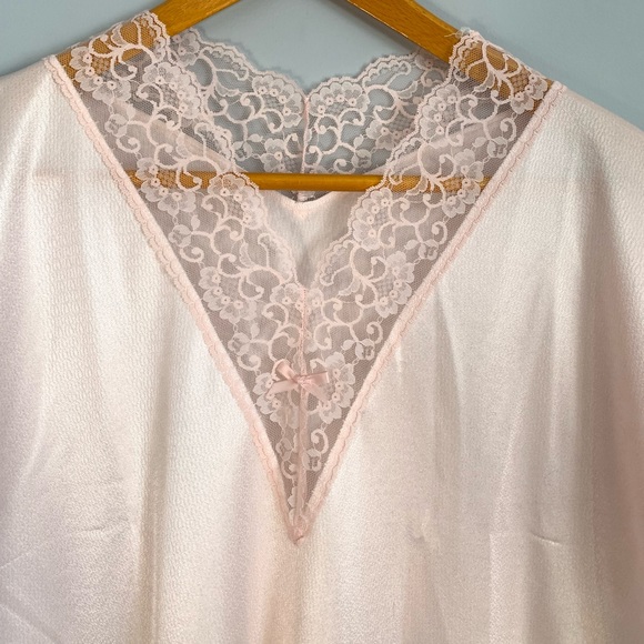 New/Deadstock VINTAGE Night Dress/Nighty - Picture 2 of 5